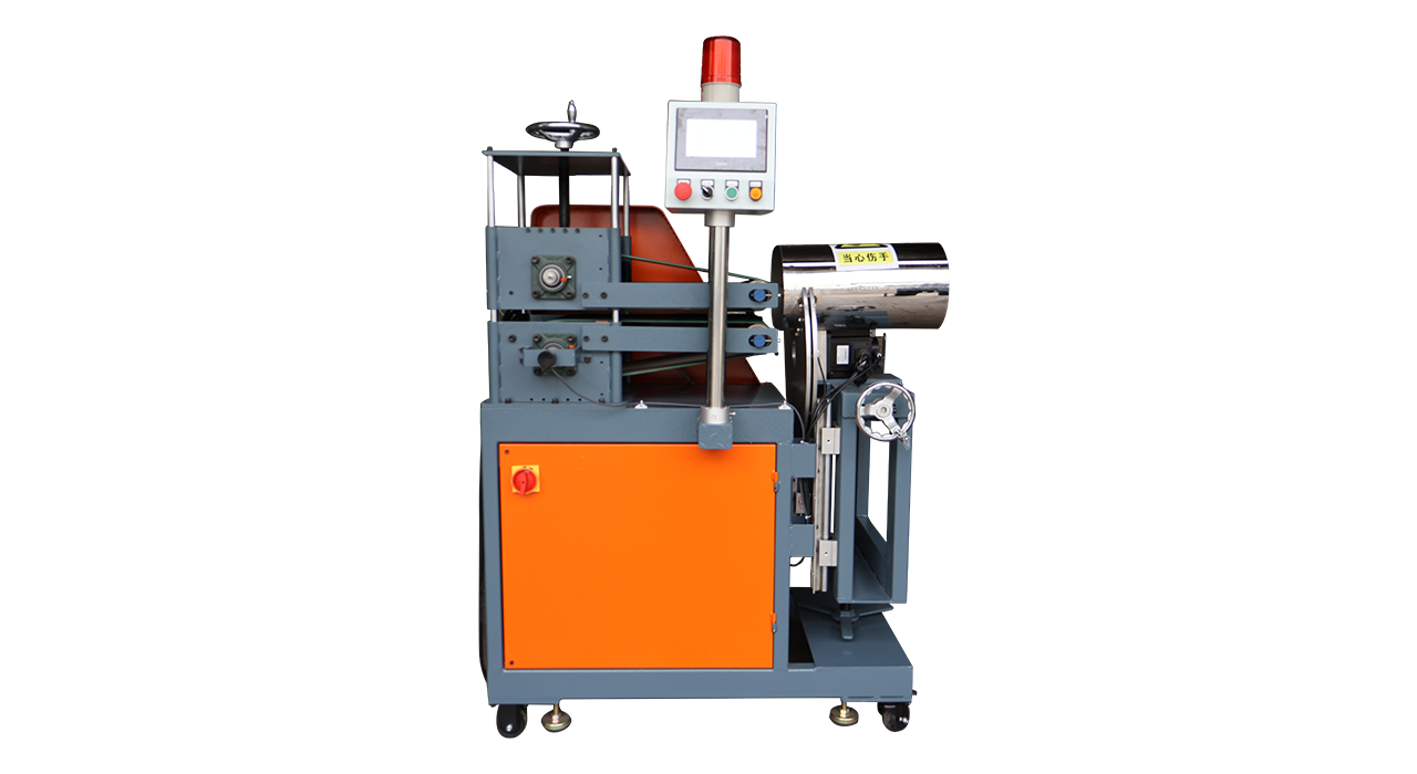 伺服切（qiē）斷（duàn）機