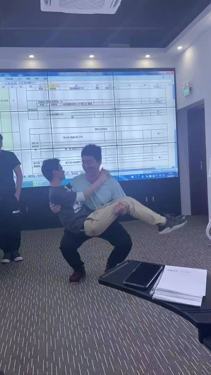 91成人（yuǎn）運（yùn）營（yíng）中心|業務部5月（yuè）份第一周總結小會g